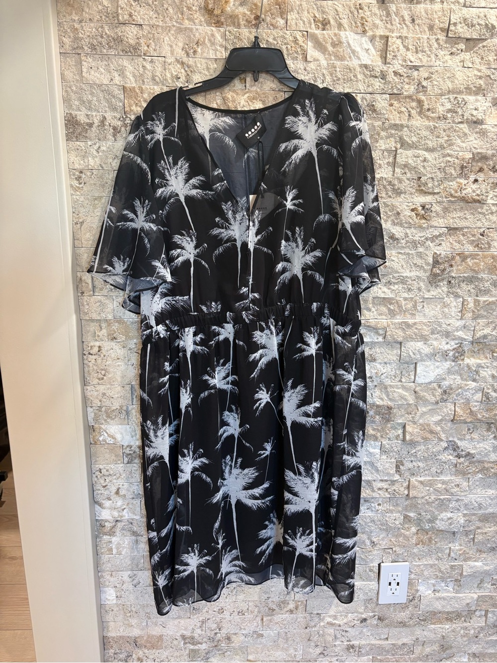 Carmakoma‎ Black and White Palm-Print Midi Dress size M - Picture 3 of 6